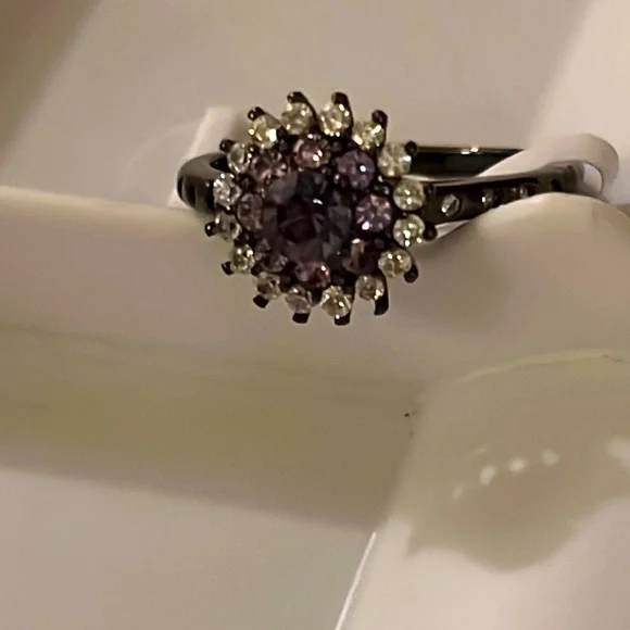 🌺HP🌺Amethyst Crystal Halo Ring sz7 - Picture 8 of 12